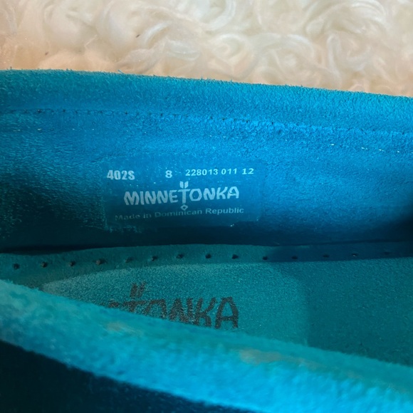 Minnetonka turquoise moccasins size 8 - Picture 3 of 7